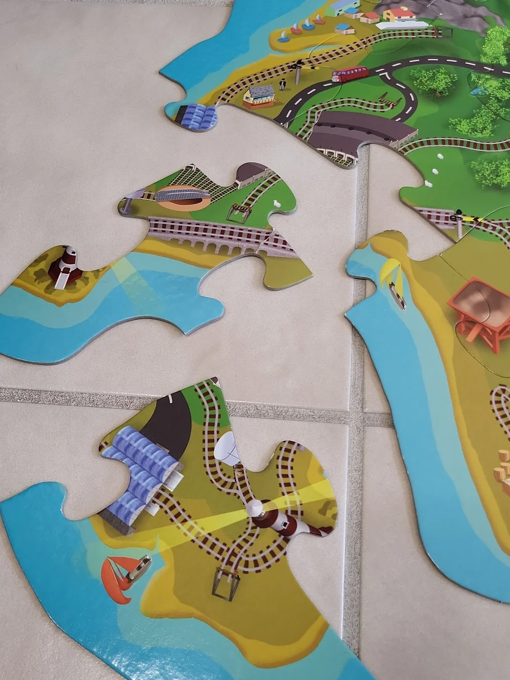 2008 Thomas & Friends Island of Sodor Ravensburger 20 Pc Floor Puzzle Rare 05363